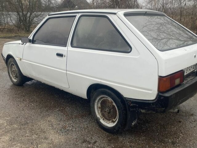 Белый ЗАЗ Таврия, объемом двигателя 1.3 л и пробегом 100 тыс. км за 600 $, фото 1 на Automoto.ua