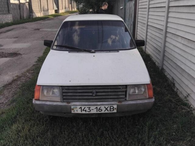 Белый ЗАЗ Таврия, объемом двигателя 0 л и пробегом 100 тыс. км за 350 $, фото 1 на Automoto.ua