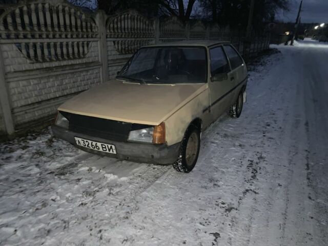 Бежевый ЗАЗ Таврия, объемом двигателя 1.2 л и пробегом 507 тыс. км за 379 $, фото 1 на Automoto.ua