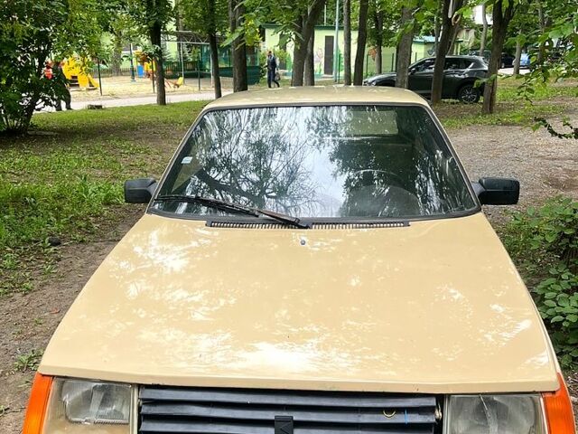 Бежевый ЗАЗ Таврия, объемом двигателя 1.1 л и пробегом 242 тыс. км за 500 $, фото 1 на Automoto.ua