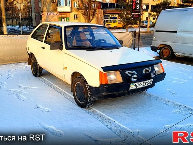 Бежевый ЗАЗ Таврия, объемом двигателя 1.2 л и пробегом 180 тыс. км за 500 $, фото 1 на Automoto.ua