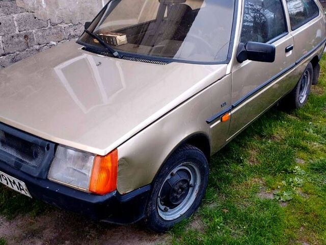 Бежевый ЗАЗ Таврия, объемом двигателя 1.1 л и пробегом 123 тыс. км за 900 $, фото 1 на Automoto.ua