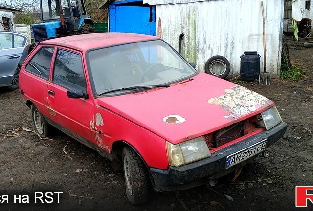 Красный ЗАЗ Таврия, объемом двигателя 1.1 л и пробегом 99 тыс. км за 300 $, фото 1 на Automoto.ua