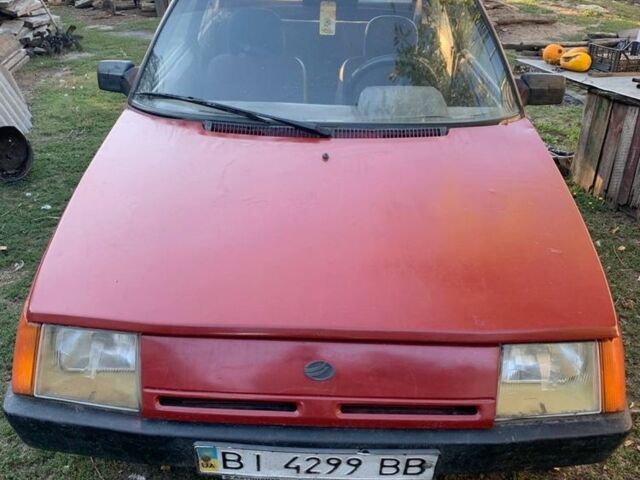 Красный ЗАЗ Таврия, объемом двигателя 1.2 л и пробегом 2 тыс. км за 500 $, фото 1 на Automoto.ua