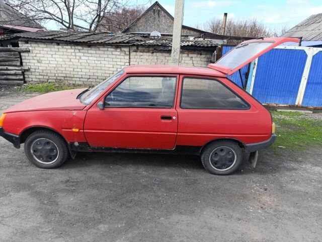 Красный ЗАЗ Таврия, объемом двигателя 1.1 л и пробегом 1 тыс. км за 650 $, фото 1 на Automoto.ua