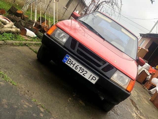 Красный ЗАЗ Таврия, объемом двигателя 1.1 л и пробегом 0 тыс. км за 500 $, фото 1 на Automoto.ua