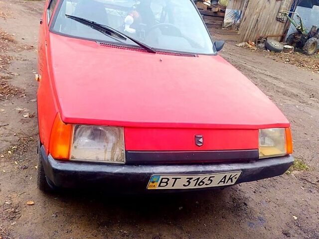 Красный ЗАЗ Таврия, объемом двигателя 1.1 л и пробегом 118 тыс. км за 800 $, фото 1 на Automoto.ua