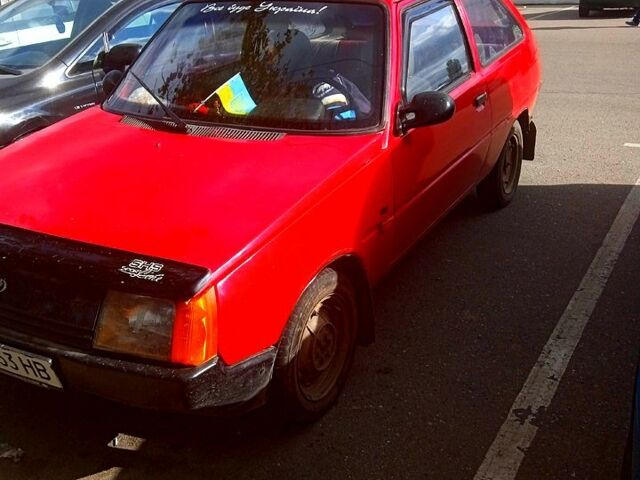 Красный ЗАЗ Таврия, объемом двигателя 1.1 л и пробегом 0 тыс. км за 950 $, фото 1 на Automoto.ua