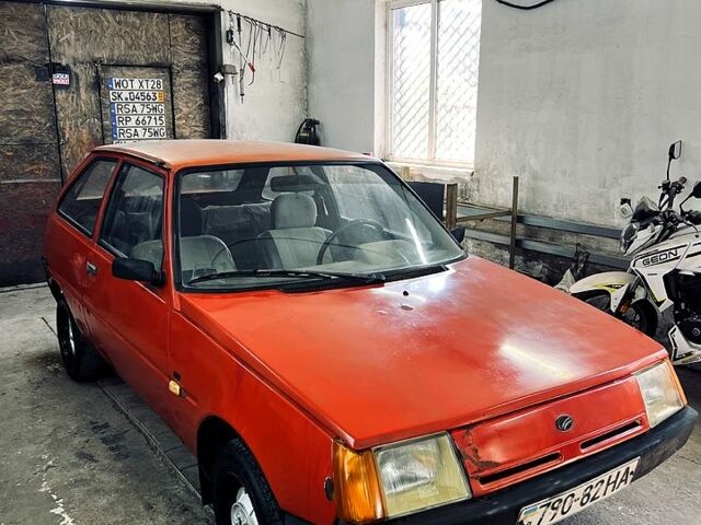 Красный ЗАЗ Таврия, объемом двигателя 1.1 л и пробегом 111 тыс. км за 361 $, фото 1 на Automoto.ua