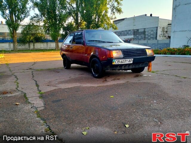 Красный ЗАЗ Таврия, объемом двигателя 1.1 л и пробегом 130 тыс. км за 600 $, фото 1 на Automoto.ua