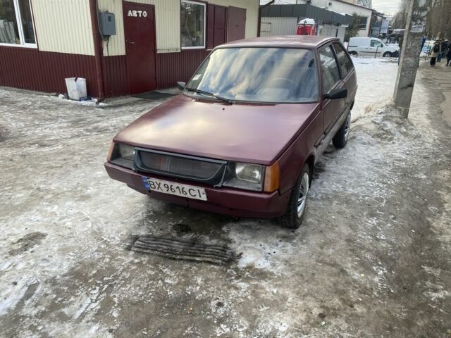 Красный ЗАЗ Таврия, объемом двигателя 1.2 л и пробегом 270 тыс. км за 700 $, фото 1 на Automoto.ua