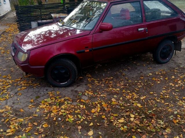 ЗАЗ Таврия 2000 в Днепре (Днепропетровске) на Automoto.ua Красный ЗАЗ Таврия, объемом двигателя 1.1 л и пробегом 83 тыс. км за 830 $, фото 1 на Automoto.ua