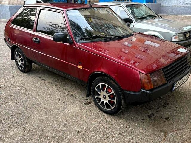 Красный ЗАЗ Таврия, объемом двигателя 1.1 л и пробегом 160 тыс. км за 850 $, фото 1 на Automoto.ua