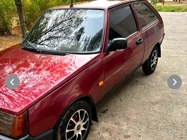 Красный ЗАЗ Таврия, объемом двигателя 1.1 л и пробегом 150 тыс. км за 600 $, фото 1 на Automoto.ua