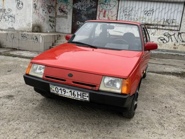 Красный ЗАЗ Таврия, объемом двигателя 0 л и пробегом 100 тыс. км за 550 $, фото 1 на Automoto.ua