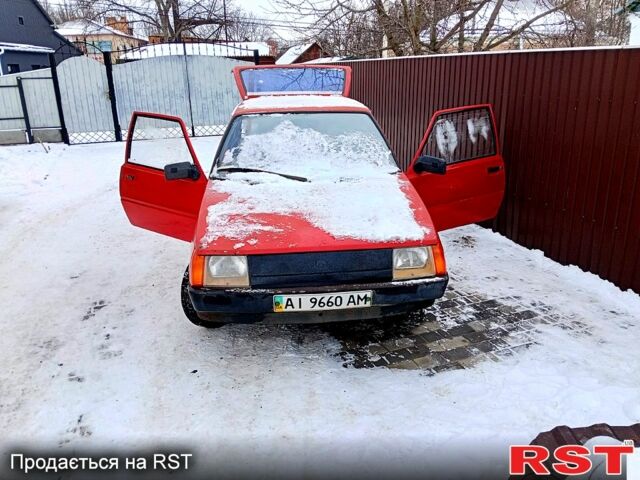 Червоний ЗАЗ Таврія, об'ємом двигуна 1.1 л та пробігом 77 тис. км за 250 $, фото 1 на Automoto.ua