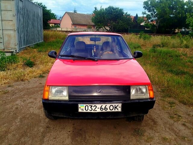 Червоний ЗАЗ Таврія, об'ємом двигуна 1.1 л та пробігом 57 тис. км за 800 $, фото 1 на Automoto.ua