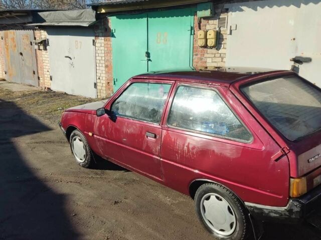 Красный ЗАЗ Таврия, объемом двигателя 1.2 л и пробегом 245 тыс. км за 565 $, фото 1 на Automoto.ua