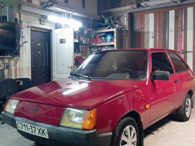 Красный ЗАЗ Таврия, объемом двигателя 1.1 л и пробегом 40 тыс. км за 1200 $, фото 1 на Automoto.ua