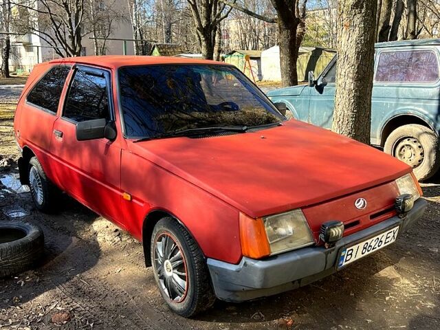 Красный ЗАЗ Таврия, объемом двигателя 1.2 л и пробегом 137 тыс. км за 500 $, фото 1 на Automoto.ua