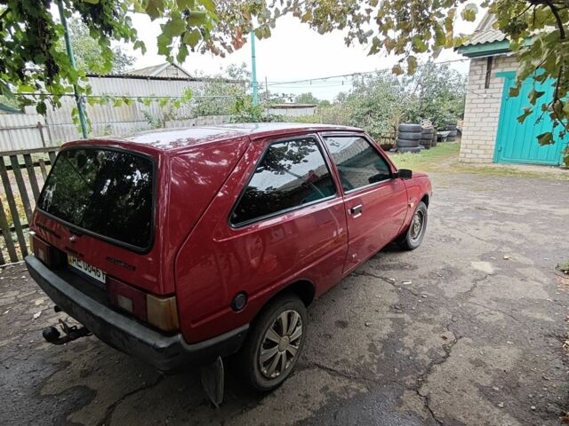 Красный ЗАЗ Таврия, объемом двигателя 1.2 л и пробегом 116 тыс. км за 924 $, фото 1 на Automoto.ua