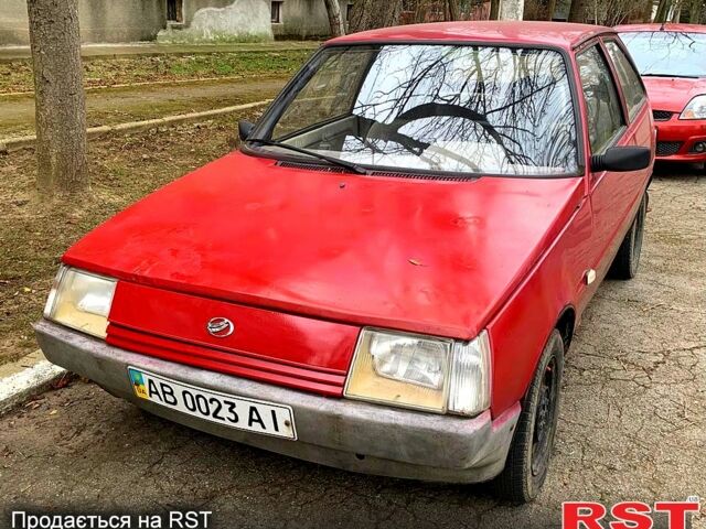 Красный ЗАЗ Таврия, объемом двигателя 1.1 л и пробегом 200 тыс. км за 330 $, фото 1 на Automoto.ua