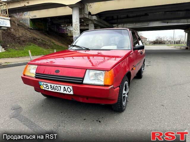 Красный ЗАЗ Таврия, объемом двигателя 1.2 л и пробегом 88 тыс. км за 750 $, фото 1 на Automoto.ua