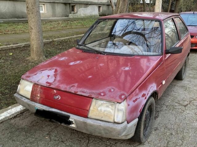 Красный ЗАЗ Таврия, объемом двигателя 1.1 л и пробегом 200 тыс. км за 510 $, фото 1 на Automoto.ua