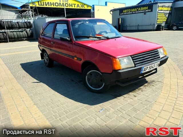 Красный ЗАЗ Таврия, объемом двигателя 1.2 л и пробегом 0 тыс. км за 1100 $, фото 1 на Automoto.ua