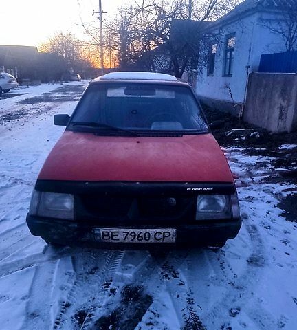 Красный ЗАЗ Таврия, объемом двигателя 1.2 л и пробегом 0 тыс. км за 500 $, фото 1 на Automoto.ua