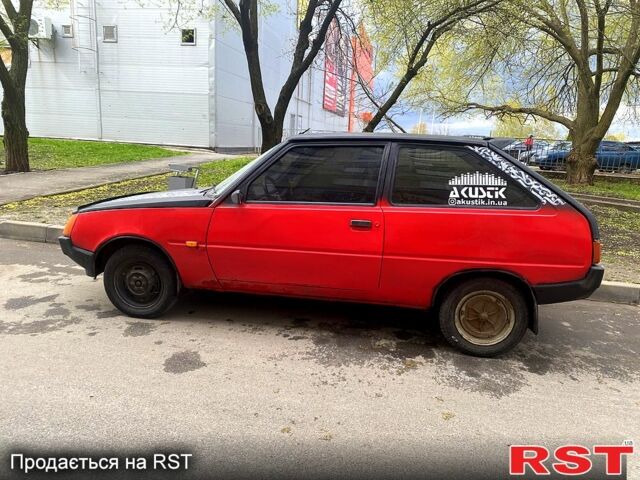 Красный ЗАЗ Таврия, объемом двигателя 1.2 л и пробегом 80 тыс. км за 450 $, фото 1 на Automoto.ua