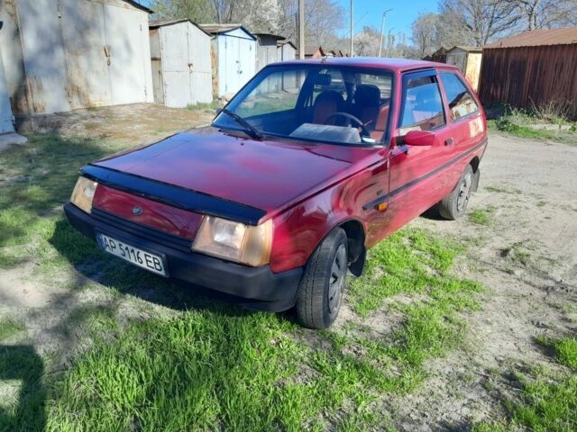 Красный ЗАЗ Таврия, объемом двигателя 1.2 л и пробегом 190 тыс. км за 780 $, фото 1 на Automoto.ua