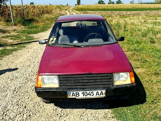 Красный ЗАЗ Таврия, объемом двигателя 1.2 л и пробегом 0 тыс. км за 450 $, фото 1 на Automoto.ua
