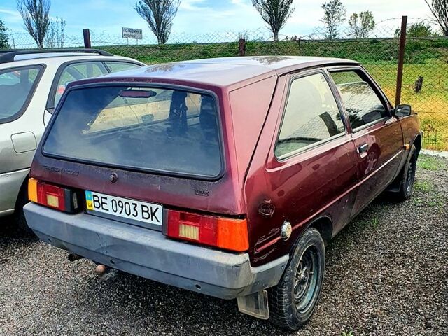 Красный ЗАЗ Таврия, объемом двигателя 1.2 л и пробегом 200 тыс. км за 650 $, фото 1 на Automoto.ua