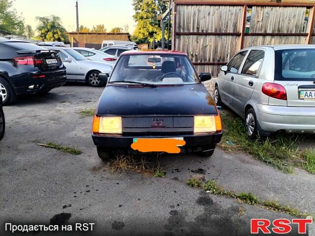 Красный ЗАЗ Таврия, объемом двигателя 1.1 л и пробегом 255 тыс. км за 600 $, фото 1 на Automoto.ua