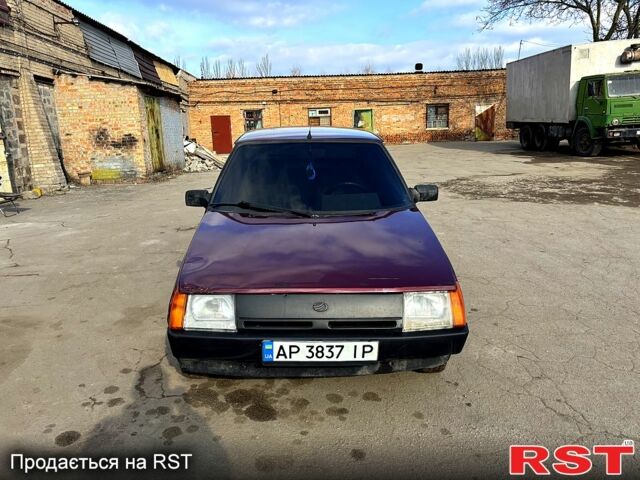 Красный ЗАЗ Таврия, объемом двигателя 1.2 л и пробегом 156 тыс. км за 800 $, фото 1 на Automoto.ua