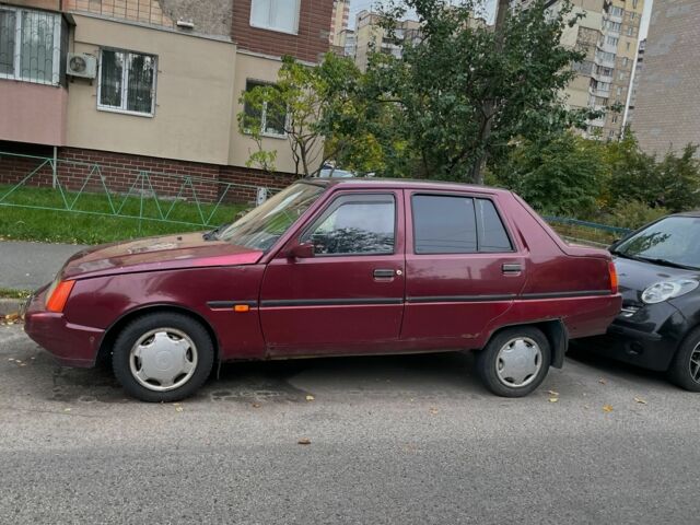 Красный ЗАЗ Таврия, объемом двигателя 0 л и пробегом 180 тыс. км за 668 $, фото 1 на Automoto.ua