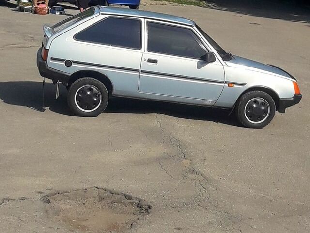 Серый ЗАЗ Таврия, объемом двигателя 1.2 л и пробегом 110 тыс. км за 1200 $, фото 1 на Automoto.ua