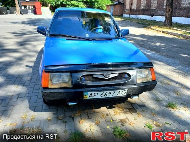 Синий ЗАЗ Таврия, объемом двигателя 1.1 л и пробегом 200 тыс. км за 800 $, фото 1 на Automoto.ua