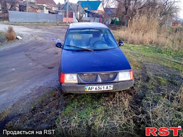 Синій ЗАЗ Таврія, об'ємом двигуна 1.1 л та пробігом 250 тис. км за 390 $, фото 1 на Automoto.ua