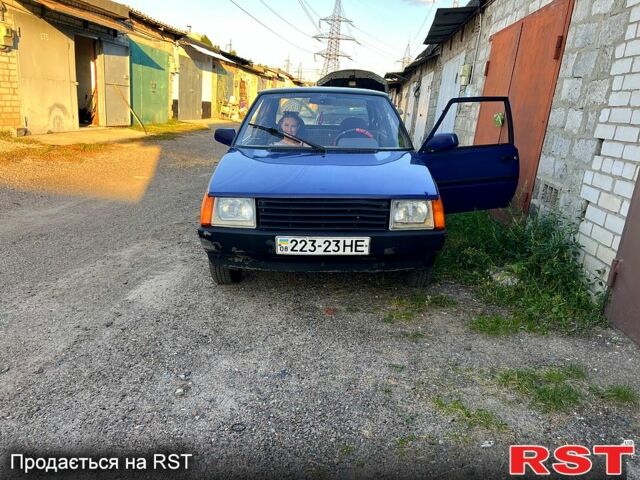 Синій ЗАЗ Таврія, об'ємом двигуна 1.1 л та пробігом 133 тис. км за 1100 $, фото 1 на Automoto.ua