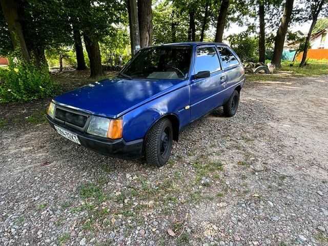 ЗАЗ Таврія 2002 у Чернігові на Automoto.ua Синій ЗАЗ Таврія, об'ємом двигуна 1.2 л та пробігом 200 тис. км за 480 $, фото 1 на Automoto.ua