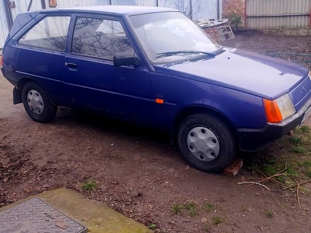Синий ЗАЗ Таврия, объемом двигателя 1.2 л и пробегом 200 тыс. км за 850 $, фото 1 на Automoto.ua