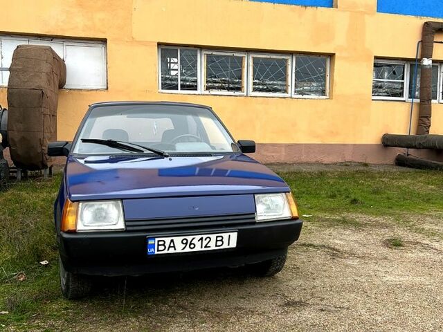 Синій ЗАЗ Таврія, об'ємом двигуна 1.2 л та пробігом 1200 тис. км за 1300 $, фото 1 на Automoto.ua