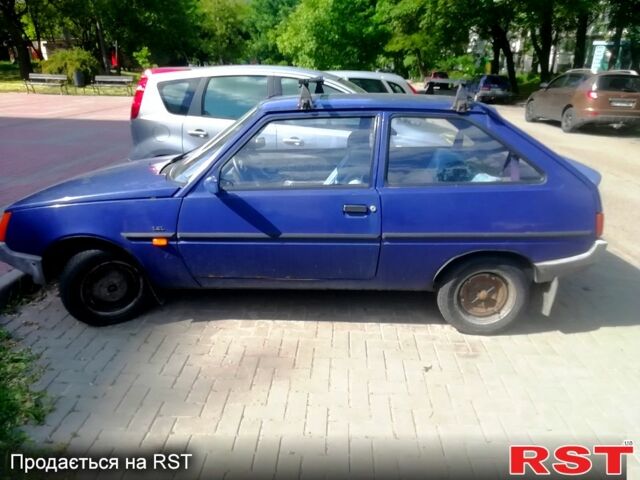 Синий ЗАЗ Таврия, объемом двигателя 1.2 л и пробегом 150 тыс. км за 700 $, фото 1 на Automoto.ua