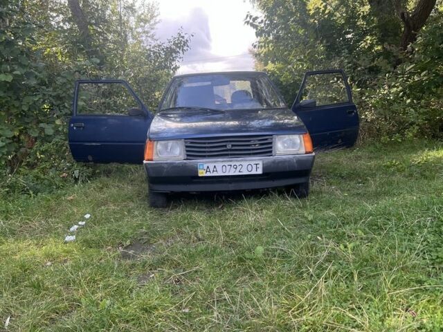 Синий ЗАЗ Таврия, объемом двигателя 1.2 л и пробегом 250 тыс. км за 571 $, фото 1 на Automoto.ua