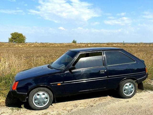 Синий ЗАЗ Таврия, объемом двигателя 1.2 л и пробегом 213 тыс. км за 550 $, фото 1 на Automoto.ua