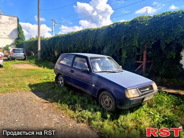 Синий ЗАЗ Таврия, объемом двигателя 1.2 л и пробегом 200 тыс. км за 700 $, фото 1 на Automoto.ua