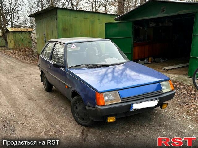 Синий ЗАЗ Таврия, объемом двигателя 12 л и пробегом 301 тыс. км за 950 $, фото 1 на Automoto.ua