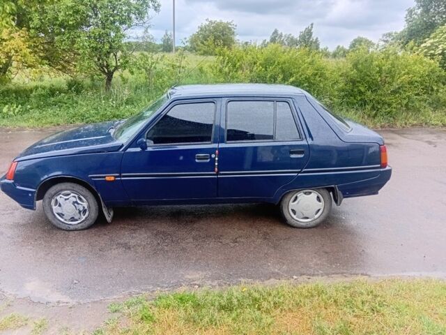 Синий ЗАЗ Таврия, объемом двигателя 0 л и пробегом 47 тыс. км за 907 $, фото 1 на Automoto.ua